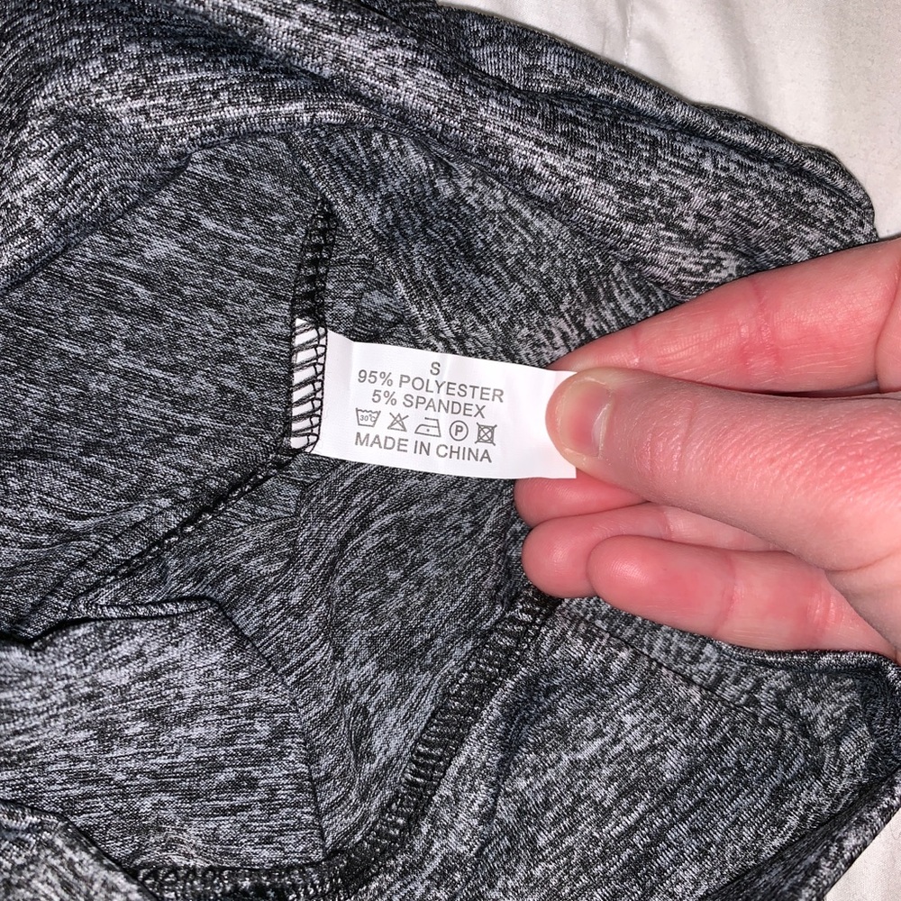 Grey mesh leggings - Picture 2 of 3